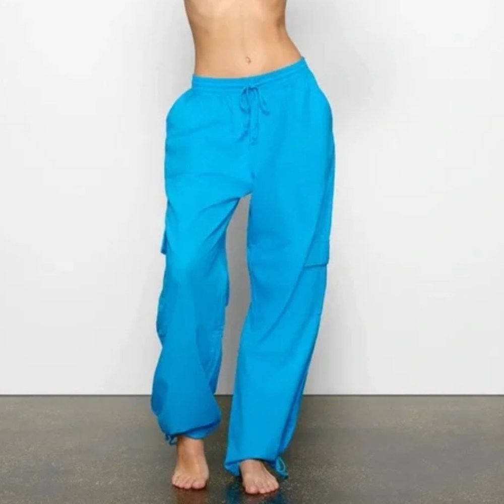 NWT SKIMS Cover Up Cargo Pants in Turquoise - Size S